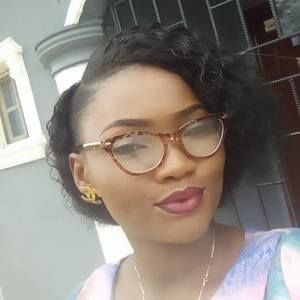 Meet your Posher, Abigail